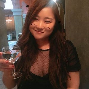 Meet your Posher, Danielle